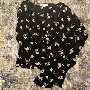 Women’s Black‎ Floral Top